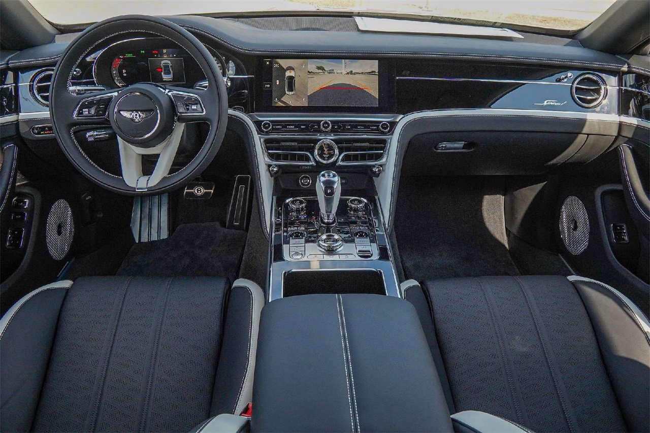 New 2026 Bentley Flying Spur Plug-In Hybrid image 4