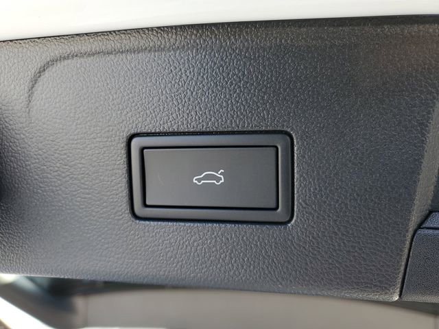 New 2026 Volkswagen Atlas SE image 8