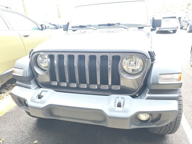 Used 2022 Jeep Wrangler Unlimited Sport image 2