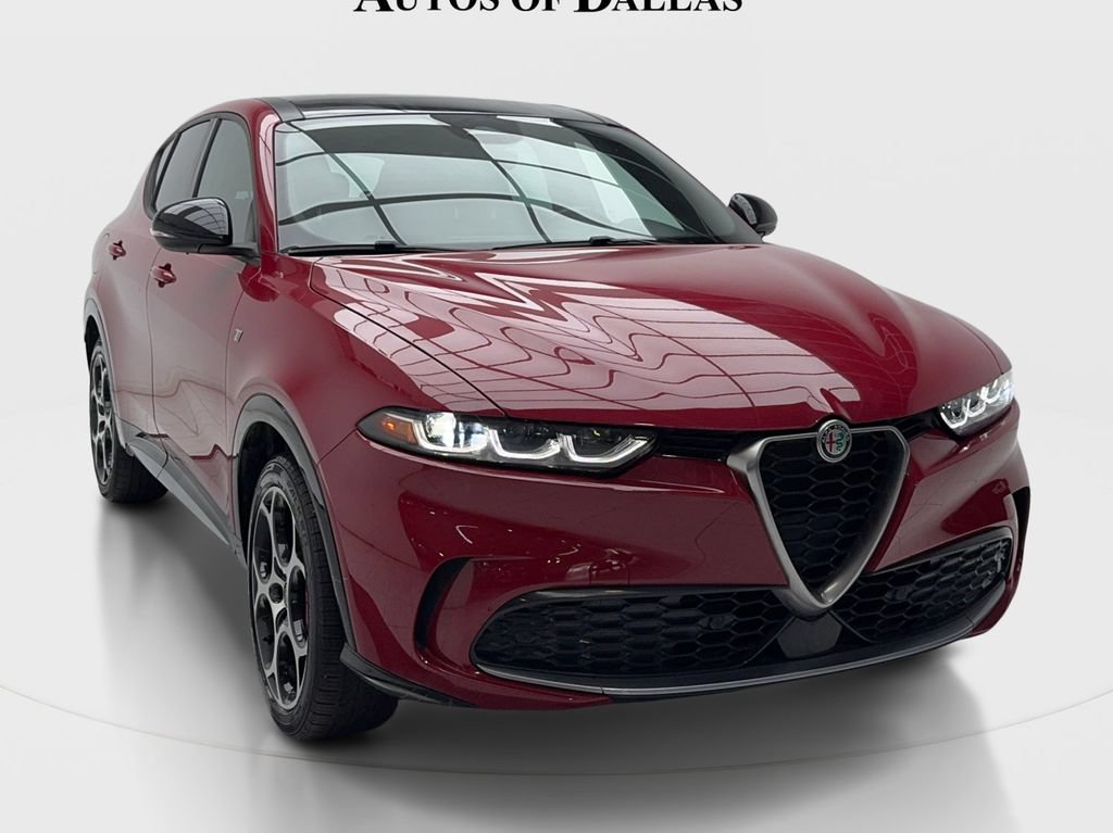 Used 2024 Alfa Romeo Tonale Ti AWD/4WD image 2