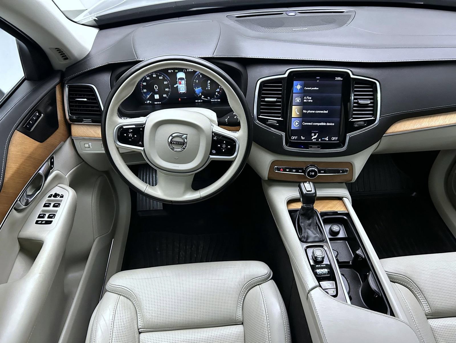 Used 2020 Volvo XC90 T6 Inscription w/ Protection Package Premier AWD/4WD image 14