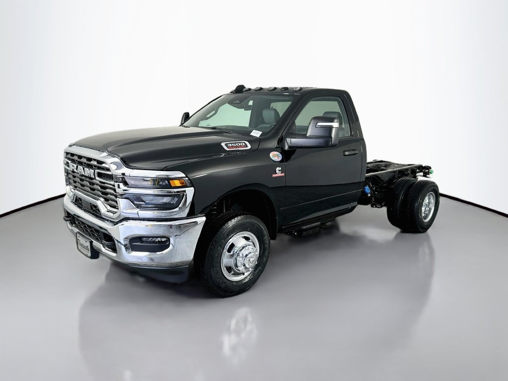 New 2026 RAM 3500 Tradesman w/ Chrome Appearance Group A AWD/4WD image 3