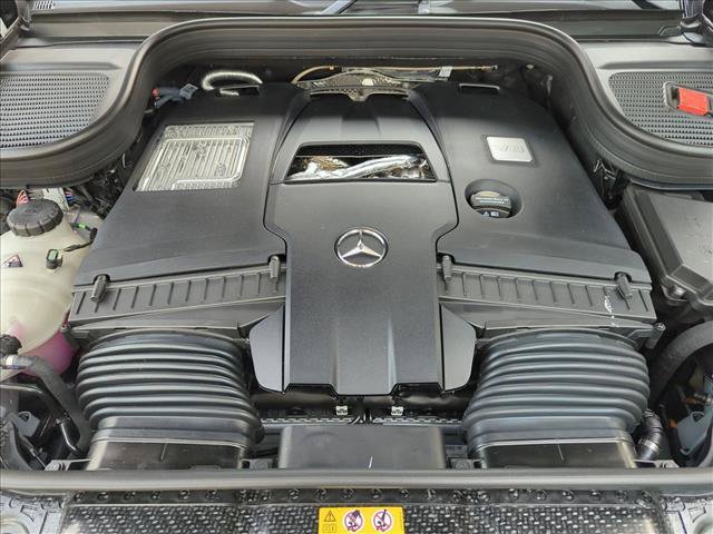 New 2026 Mercedes-Benz GLS 580 4MATIC image 16