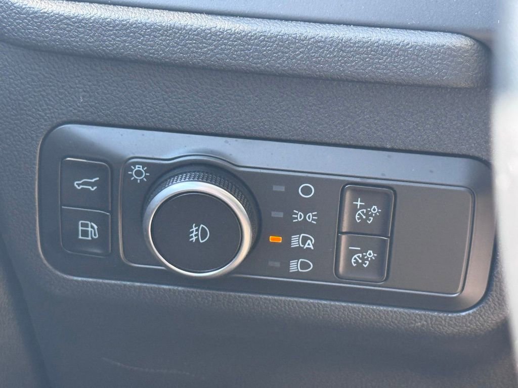 Used 2026 Ford Escape Platinum w/ Premium Technology Package image 42