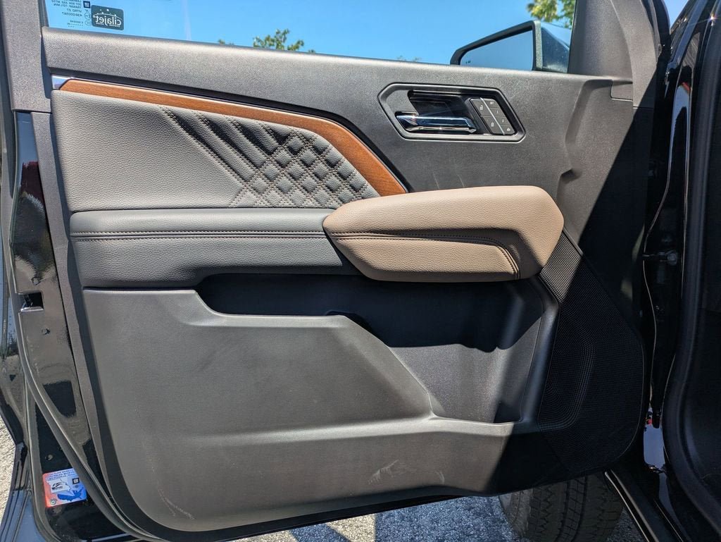 New 2026 GMC Canyon Denali w/ LPO, Denali Black Edition AWD/4WD image 15