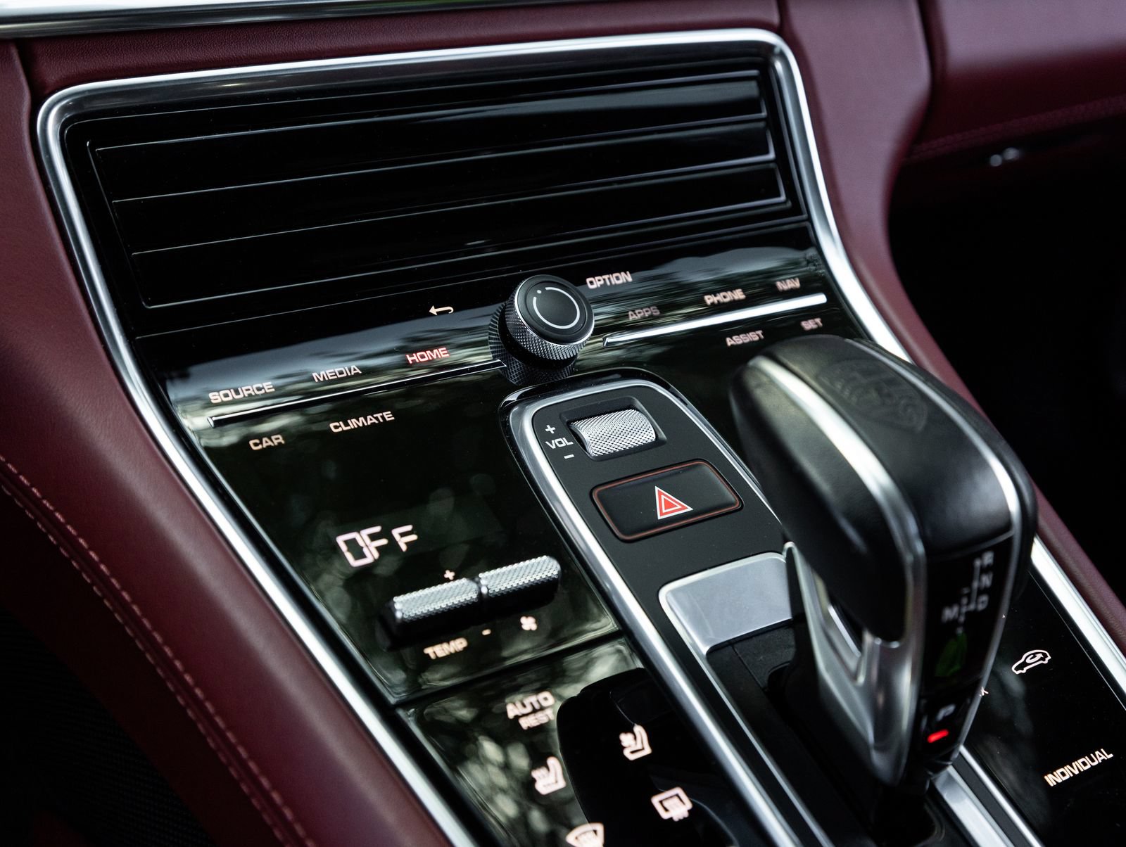 Certified 2022 Porsche Panamera Turbo S AWD/4WD image 26