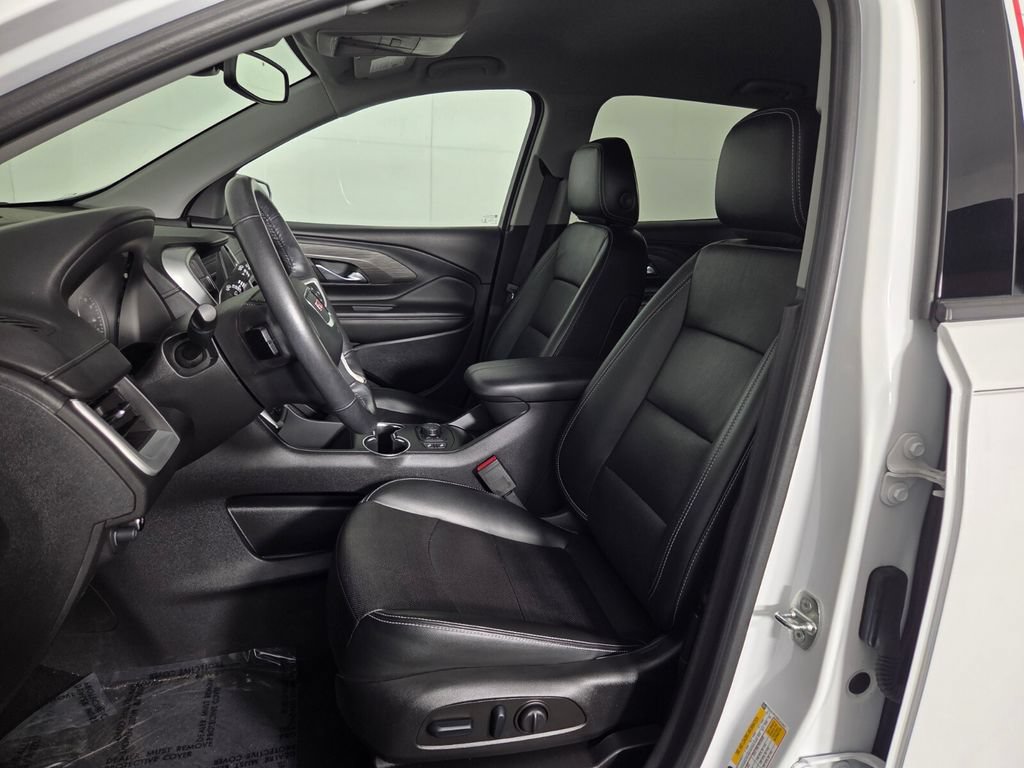 Used 2022 GMC Terrain SLT w/ Elevation Edition FWD image 9