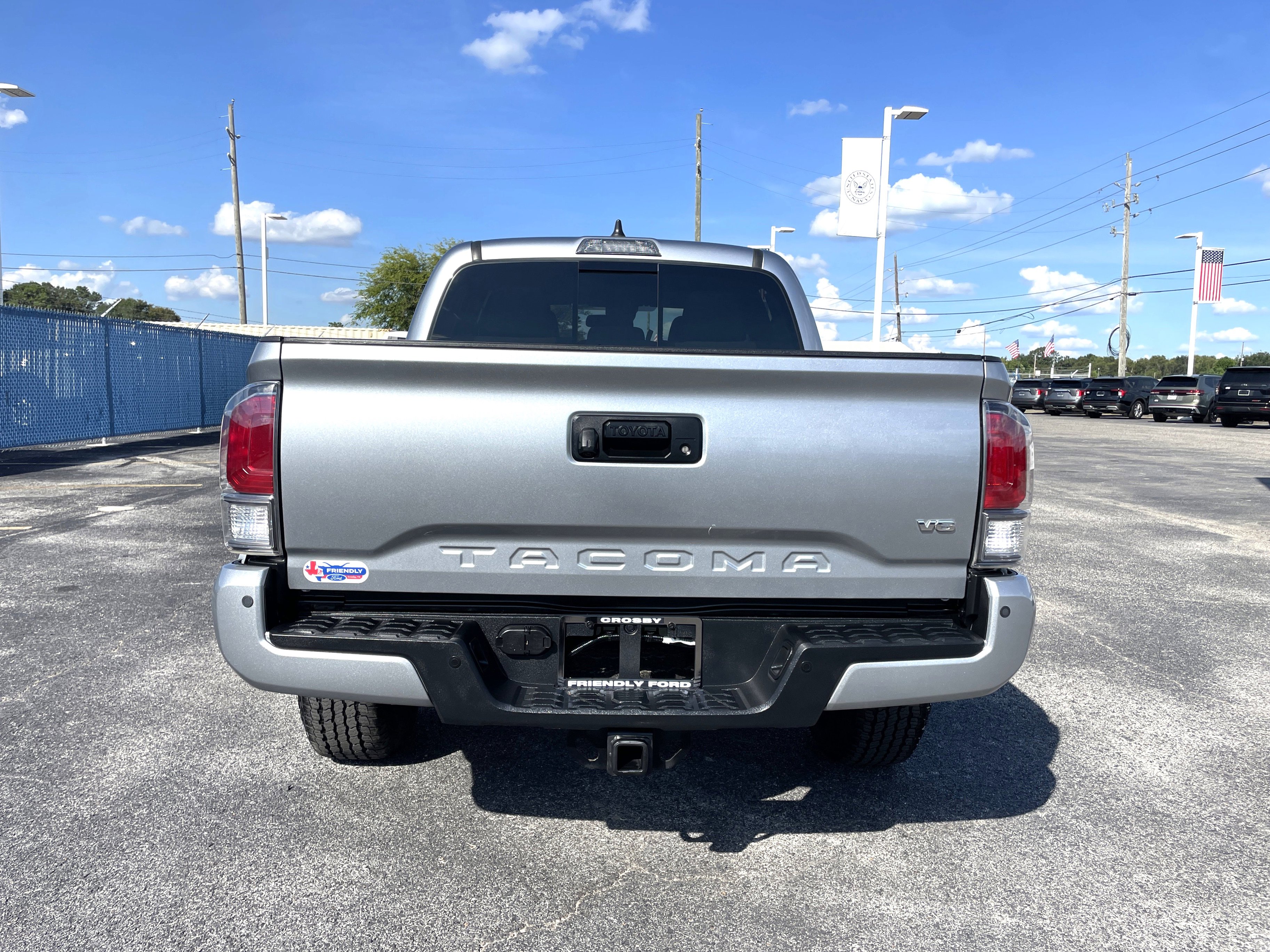 Used 2023 Toyota Tacoma TRD Off-Road w/ Technology Package image 3