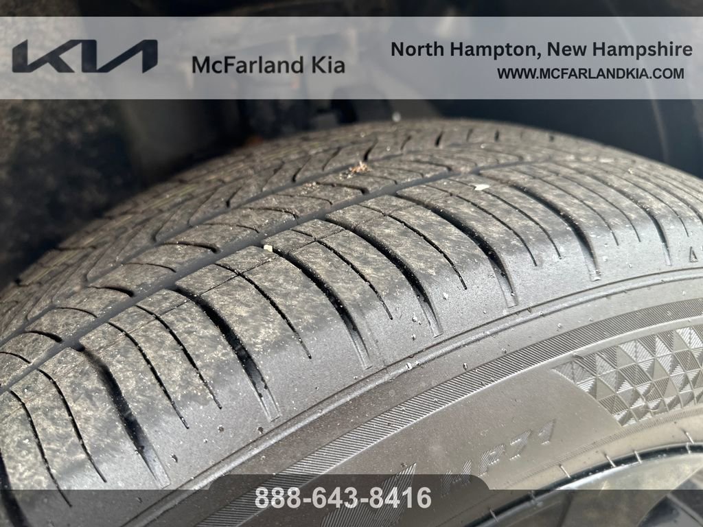 Used 2023 Kia Sorento S AWD/4WD image 29