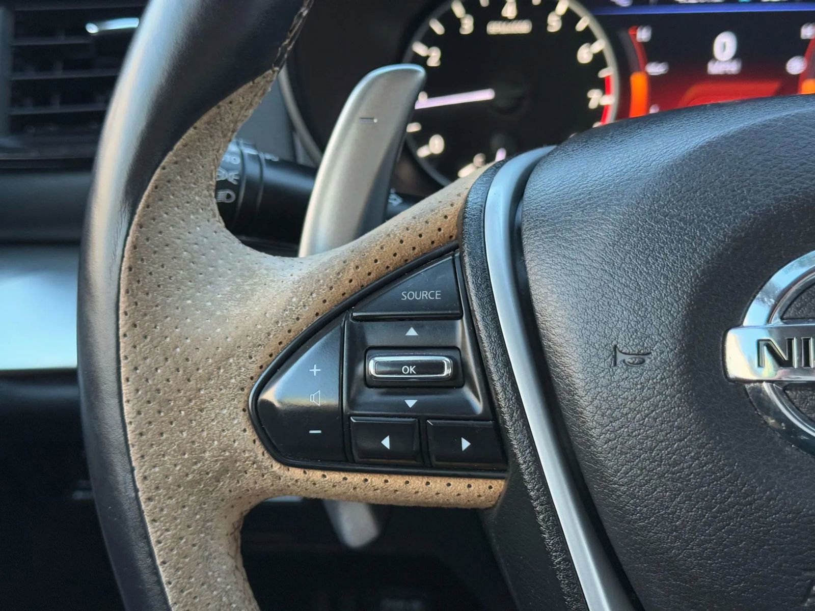 Used 2016 Nissan Maxima SR image 23