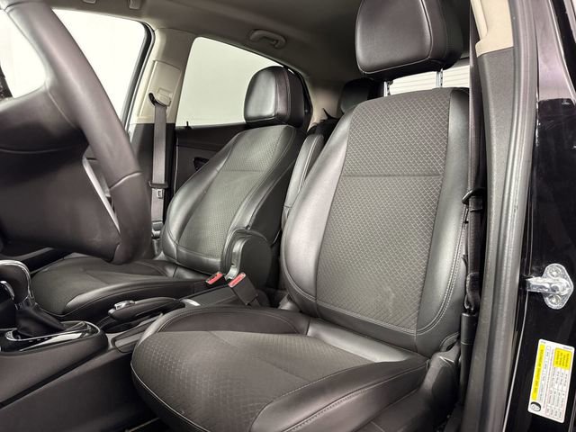 Used 2021 Buick Encore Preferred w/ Safety Package image 18