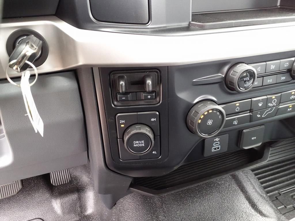 New 2024 Ford F550 4x4 Regular Cab Super Duty image 10