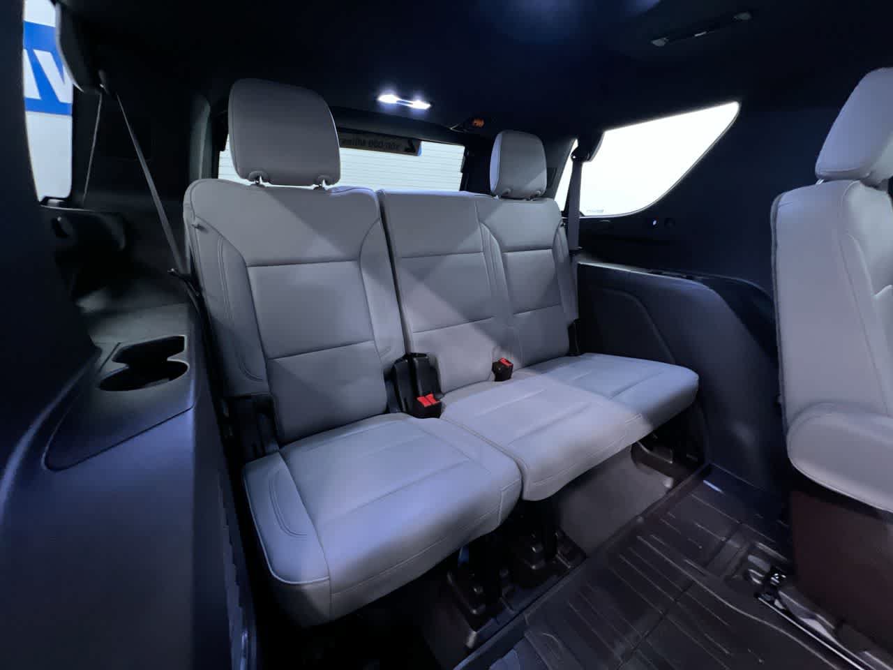 Used 2023 Chevrolet Tahoe LT w/ Luxury Package AWD/4WD image 42