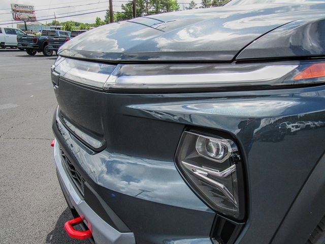 New 2026 Chevrolet Silverado EV Trail Boss w/ Premium Package image 12