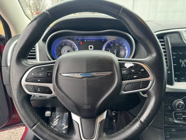 Used 2018 Chrysler 300 Touring w/ Sport Appearance Package image 17