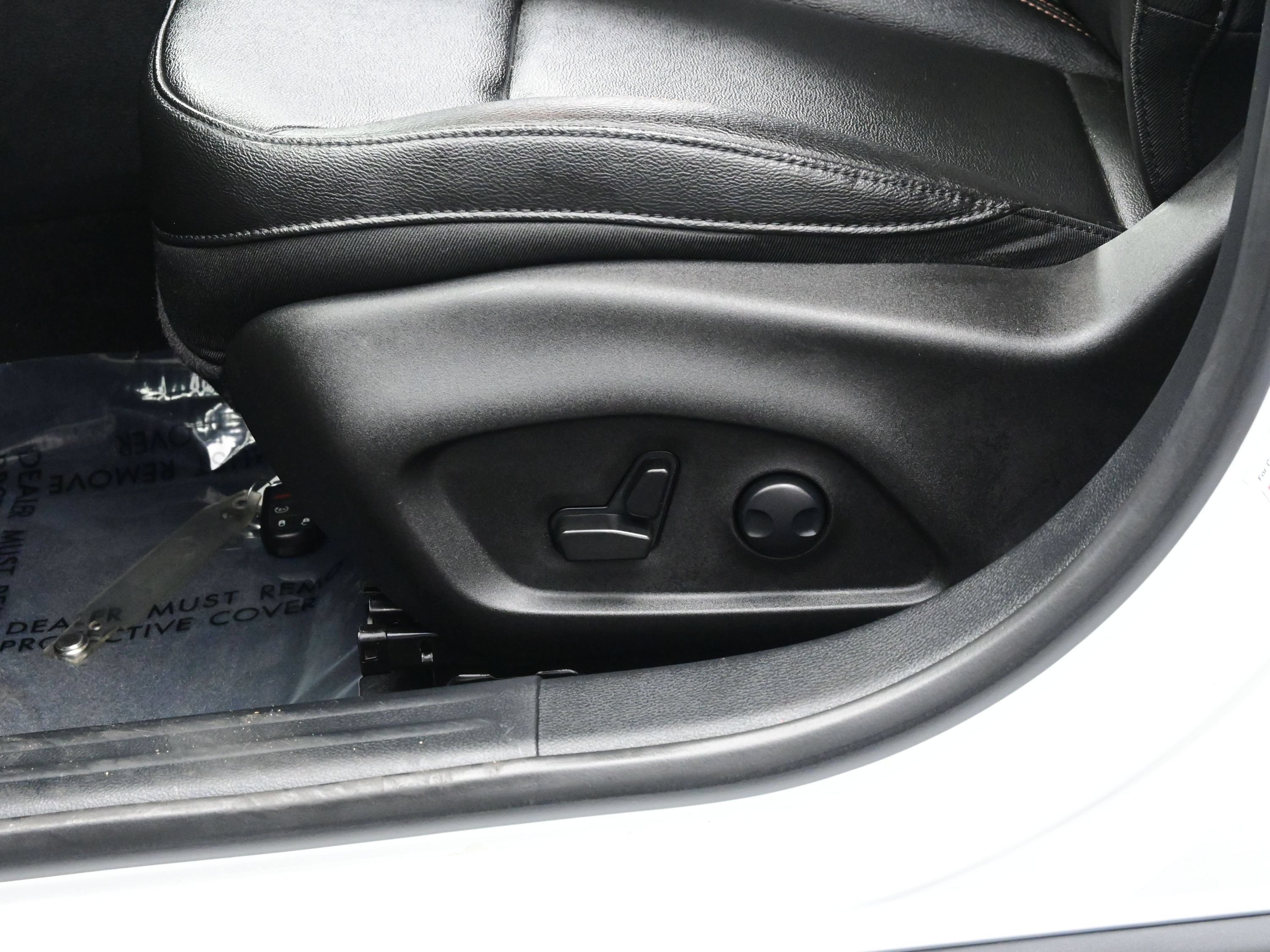 Used 2024 Jeep Compass Limited AWD/4WD image 14