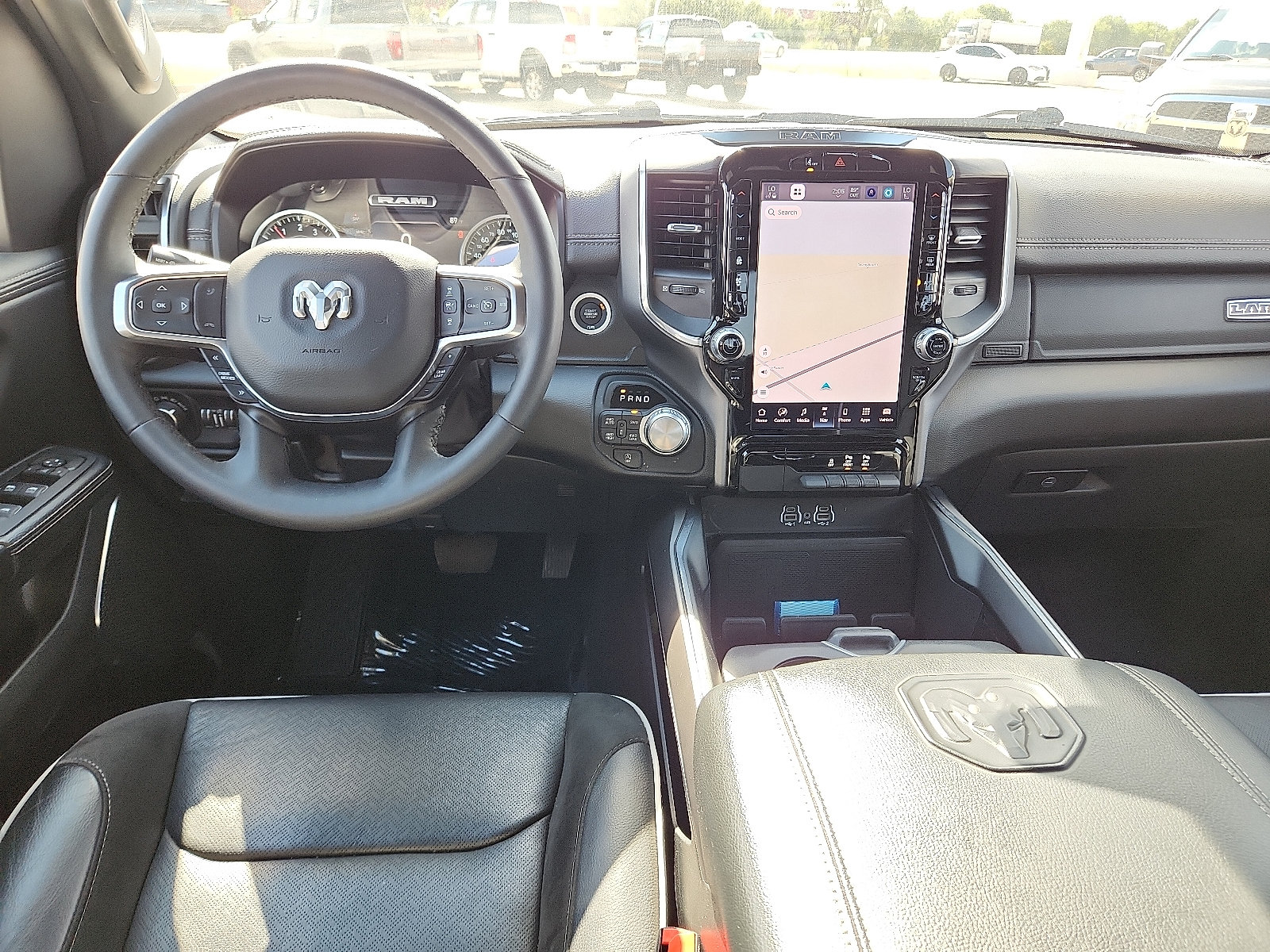 Used 2025 RAM 1500 Laramie AWD/4WD image 9