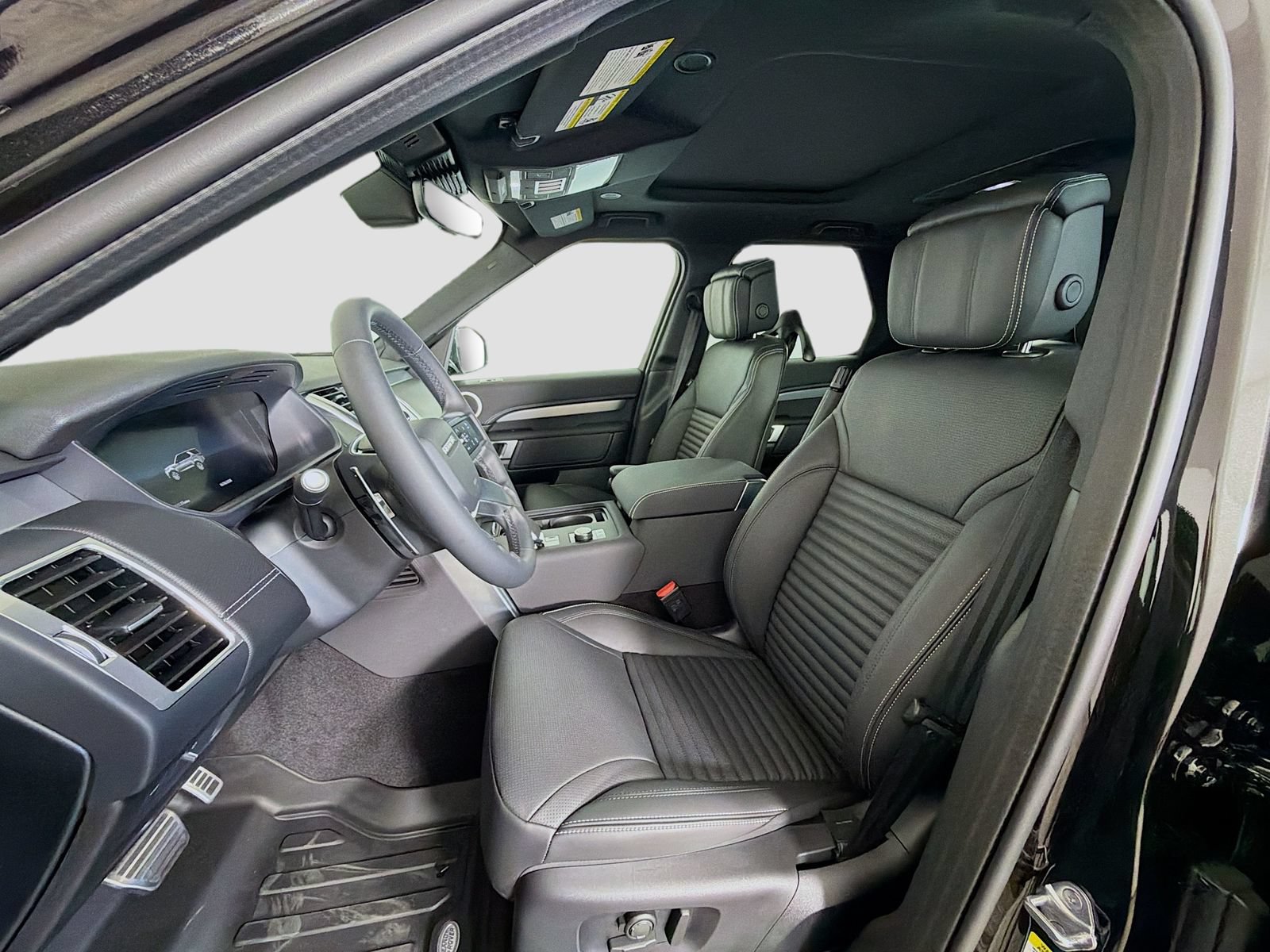 New 2026 Land Rover Discovery Dynamic SE AWD/4WD image 23
