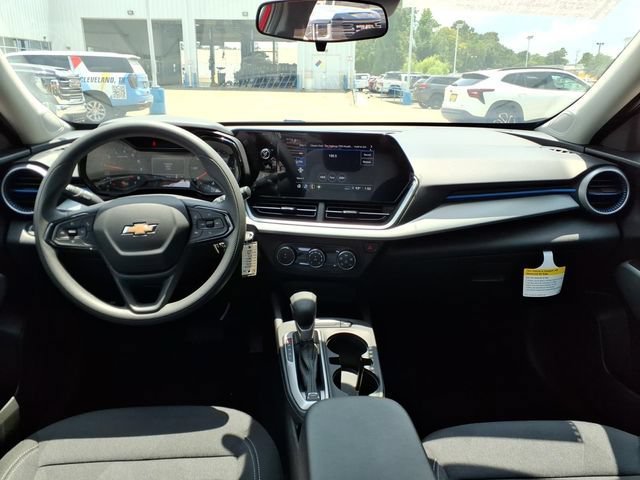 New 2026 Chevrolet Trax LS FWD image 9