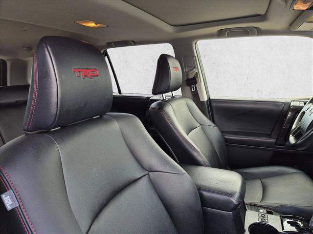 Used 2018 Toyota 4Runner TRD Off-Road Premium AWD/4WD image 15