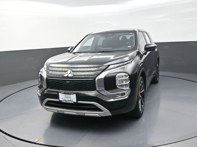 Used 2023 Mitsubishi Outlander SE image 5