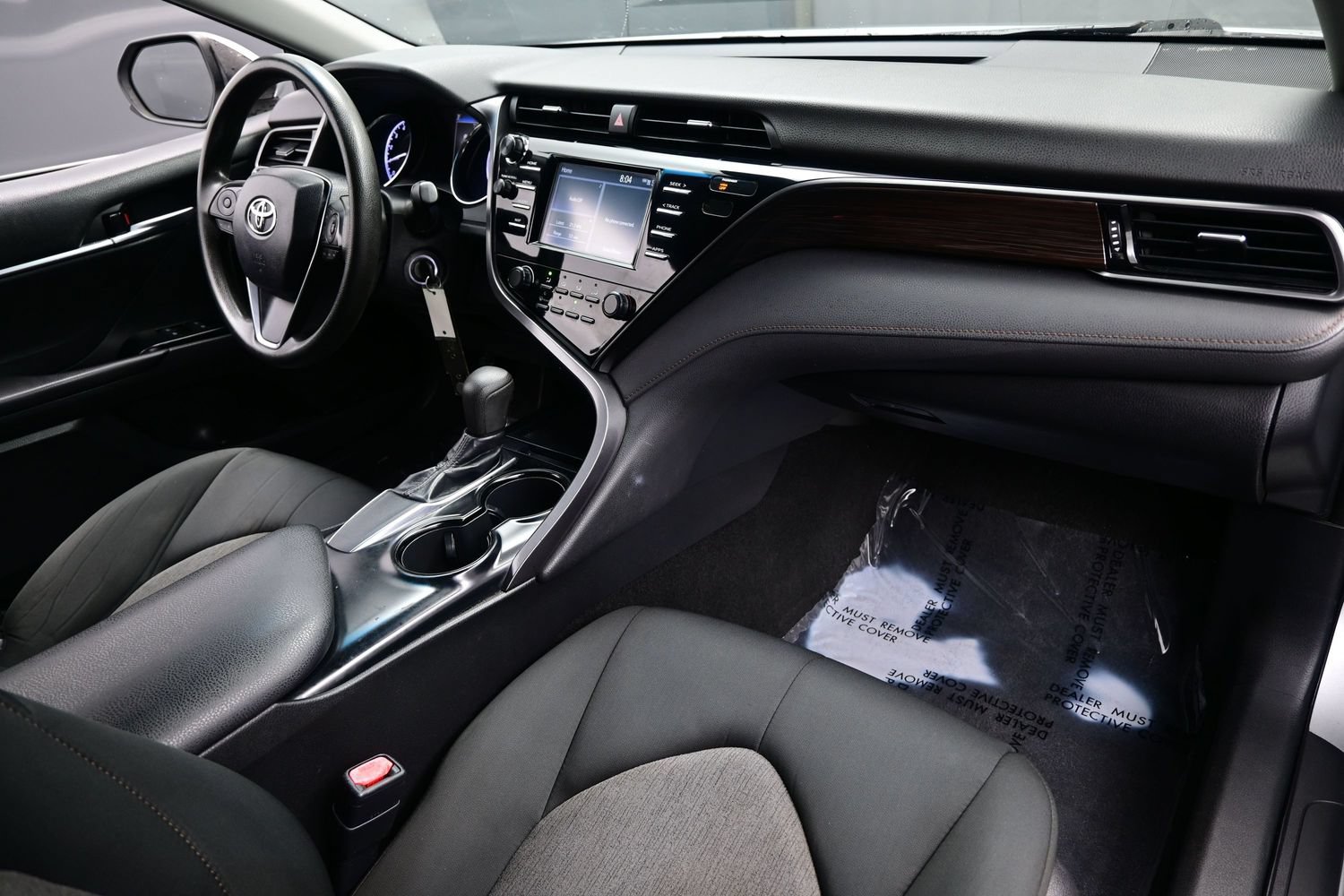 Used 2019 Toyota Camry LE FWD image 15