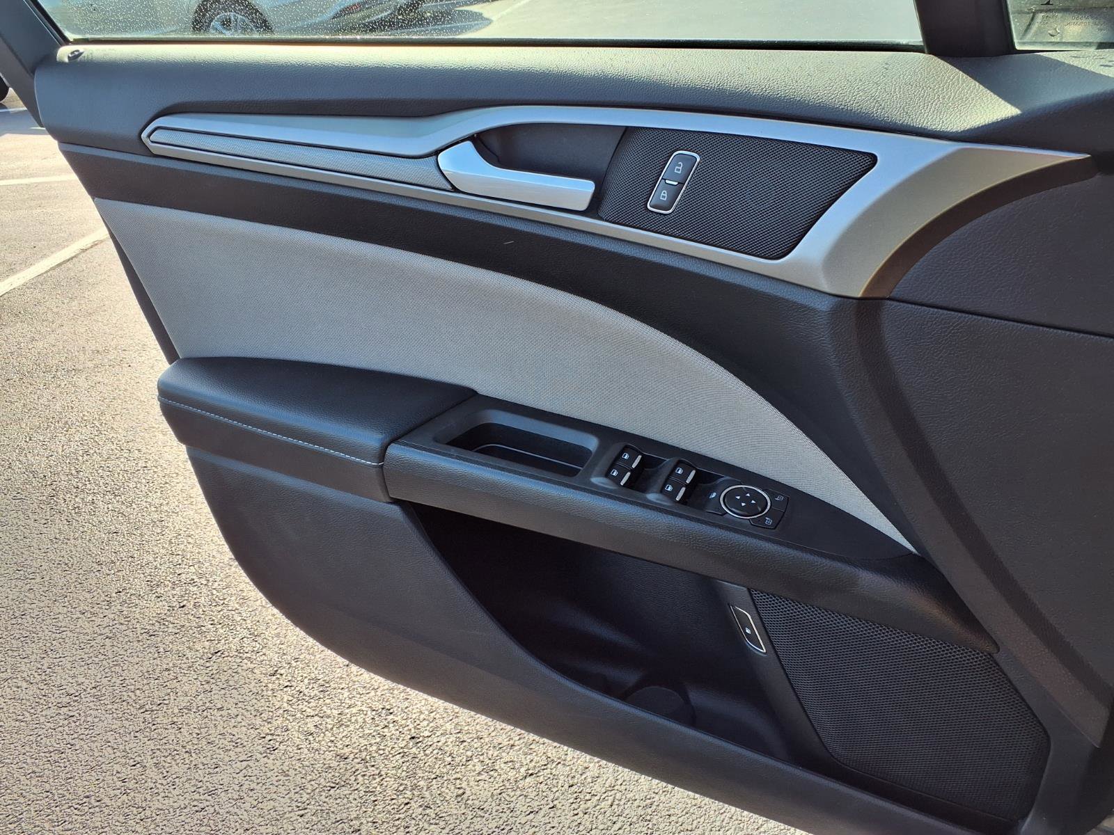 Used 2018 Ford Fusion S FWD image 19