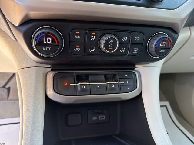 Used 2023 GMC Acadia Denali image 16