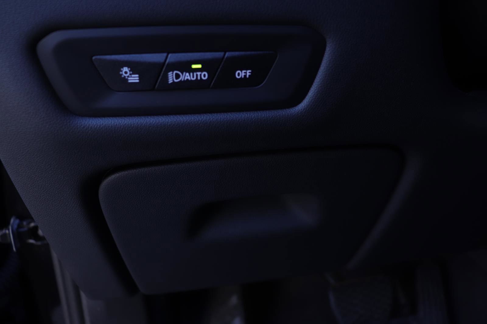 Used 2025 BMW X5 xDrive40i w/ Premium Package image 29