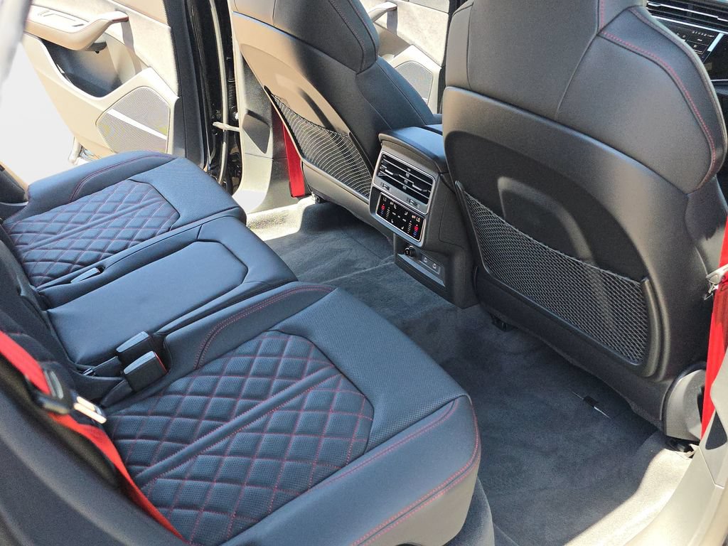 New 2026 Audi SQ8 Prestige AWD/4WD image 11