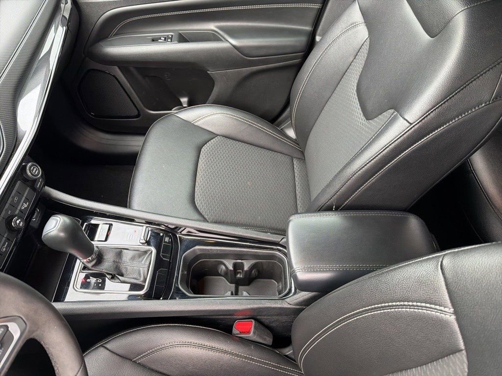 Used 2024 Jeep Compass Latitude w/ Convenience Group image 38