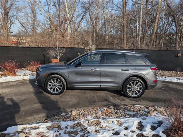 Certified 2022 Lincoln Corsair AWD w/ Premium Package image 2