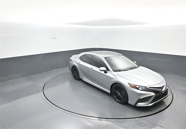 Used 2021 Toyota Camry XSE w/ Navigation Package image 19