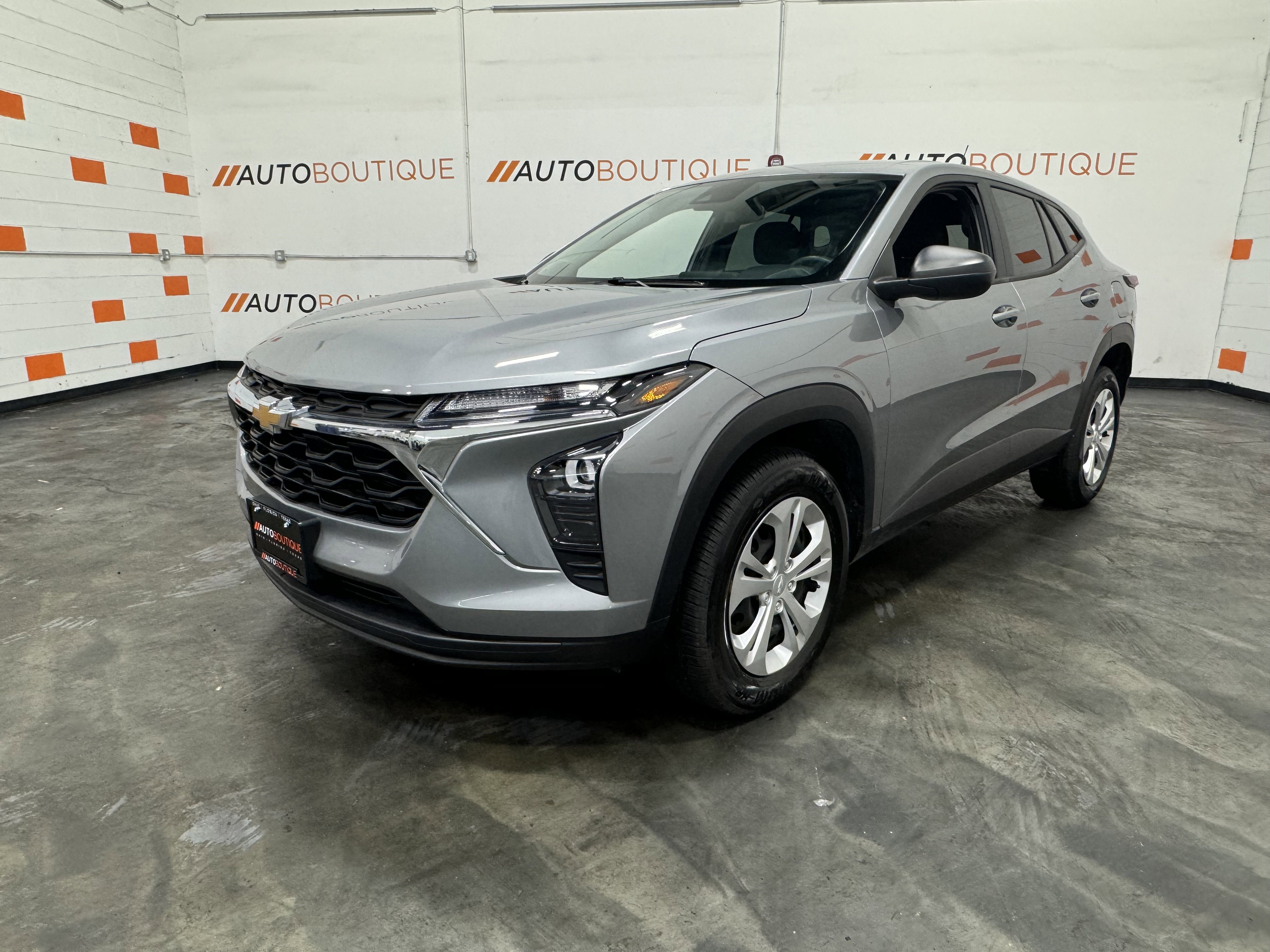Used 2024 Chevrolet Trax LS w/ Driver Confidence Package FWD image 6