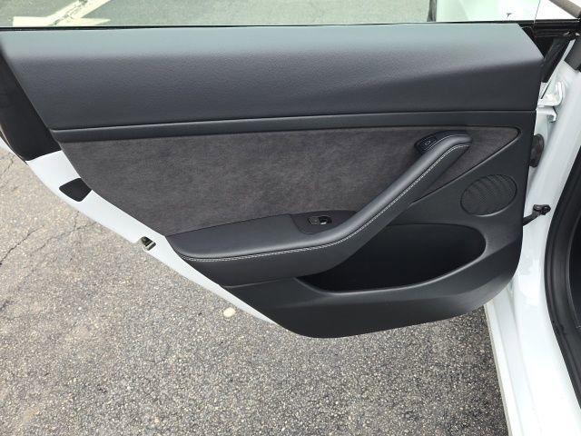 Used 2023 Tesla Model 3 Standard Range image 20