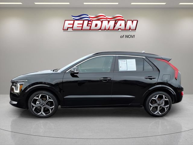 Used 2024 Kia Niro EX Touring FWD image 2