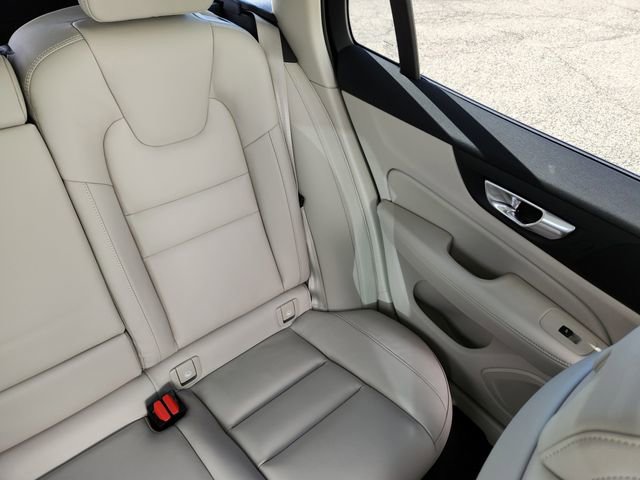 Certified 2026 Volvo V60 B5 Cross Country Ultra w/ Climate Package image 17