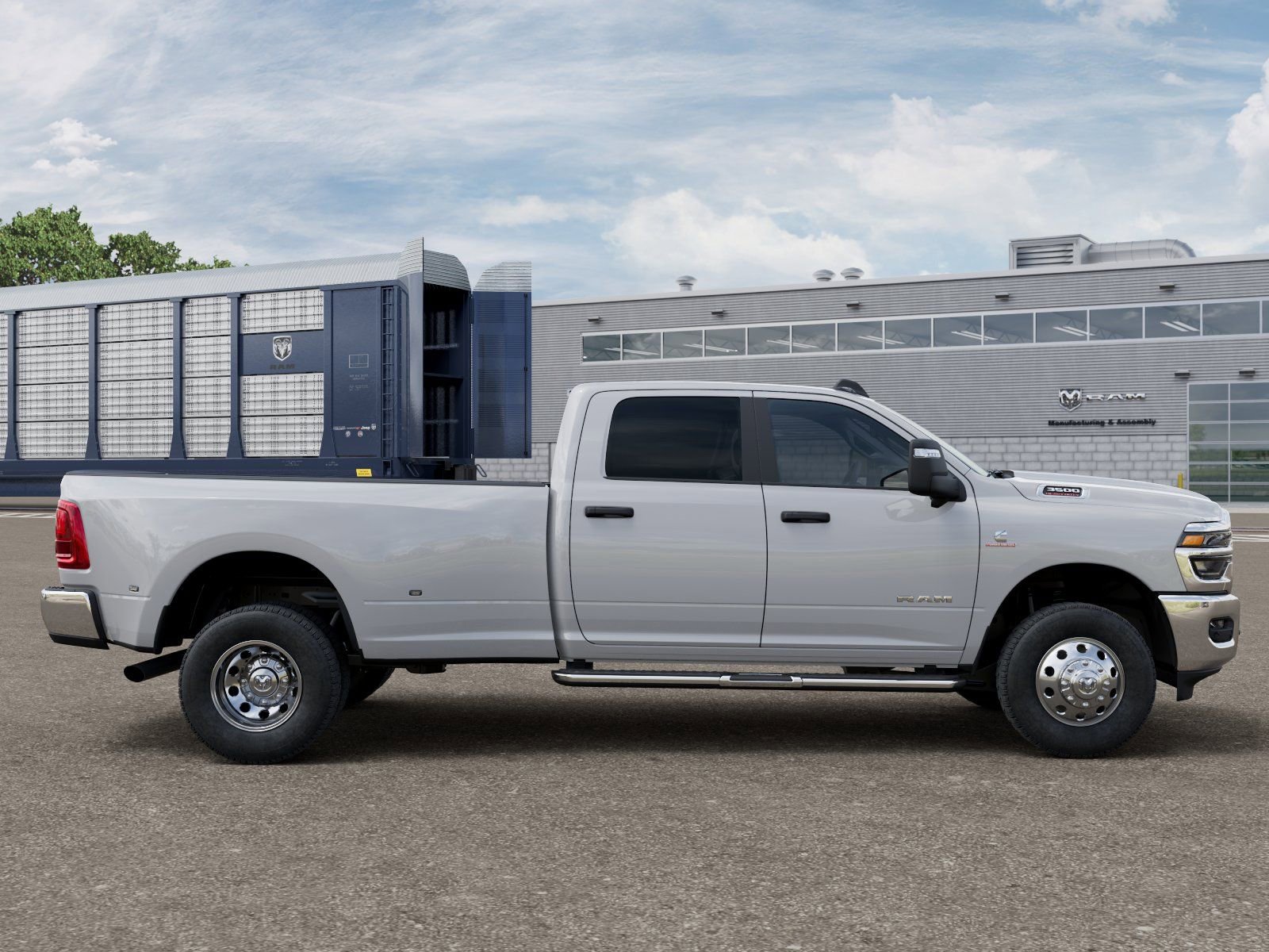 New 2026 RAM 3500 Big Horn AWD/4WD image 21