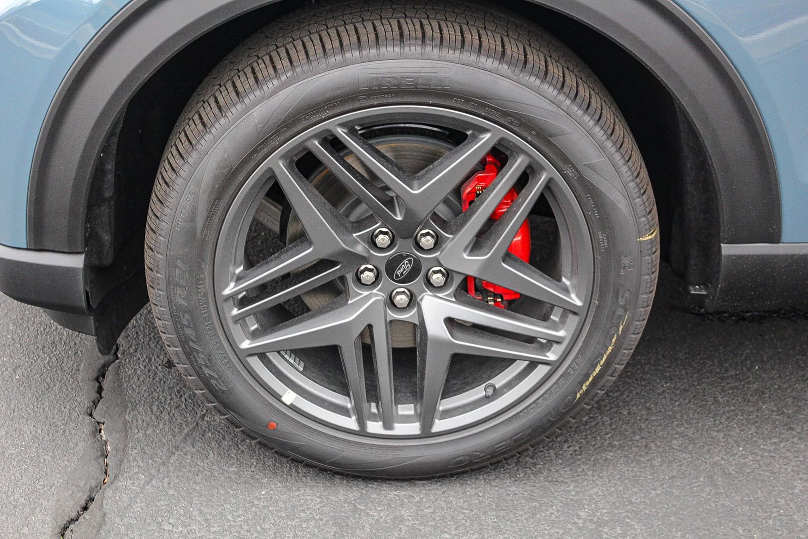 New 2026 Ford Explorer ST-Line w/ ST-Line Street Pack image 12