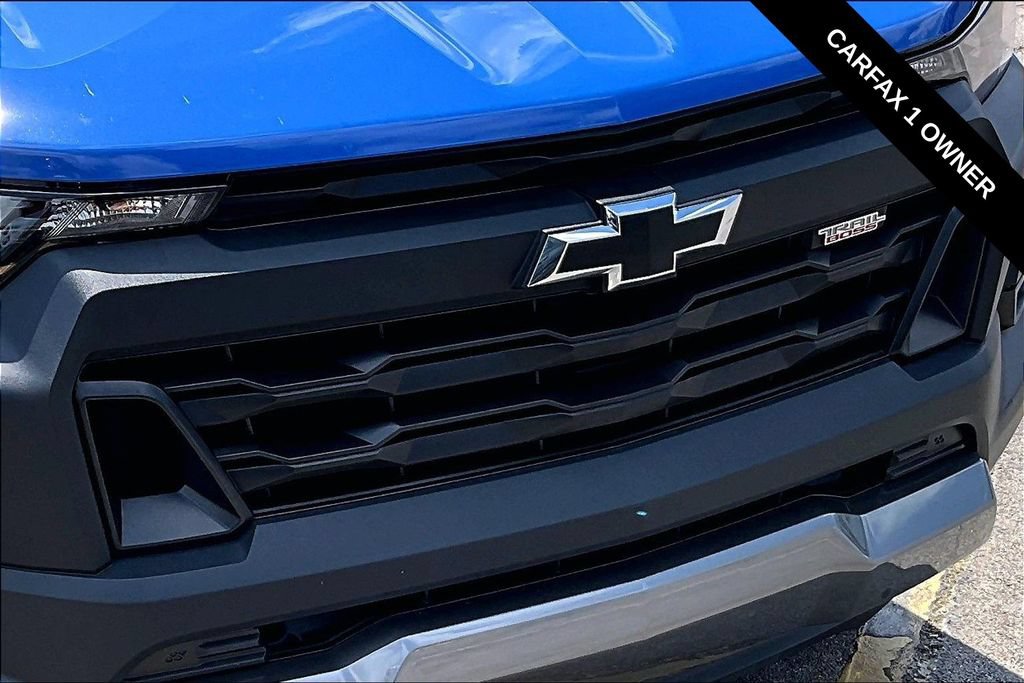 Used 2025 Chevrolet Colorado Trail Boss AWD/4WD image 32