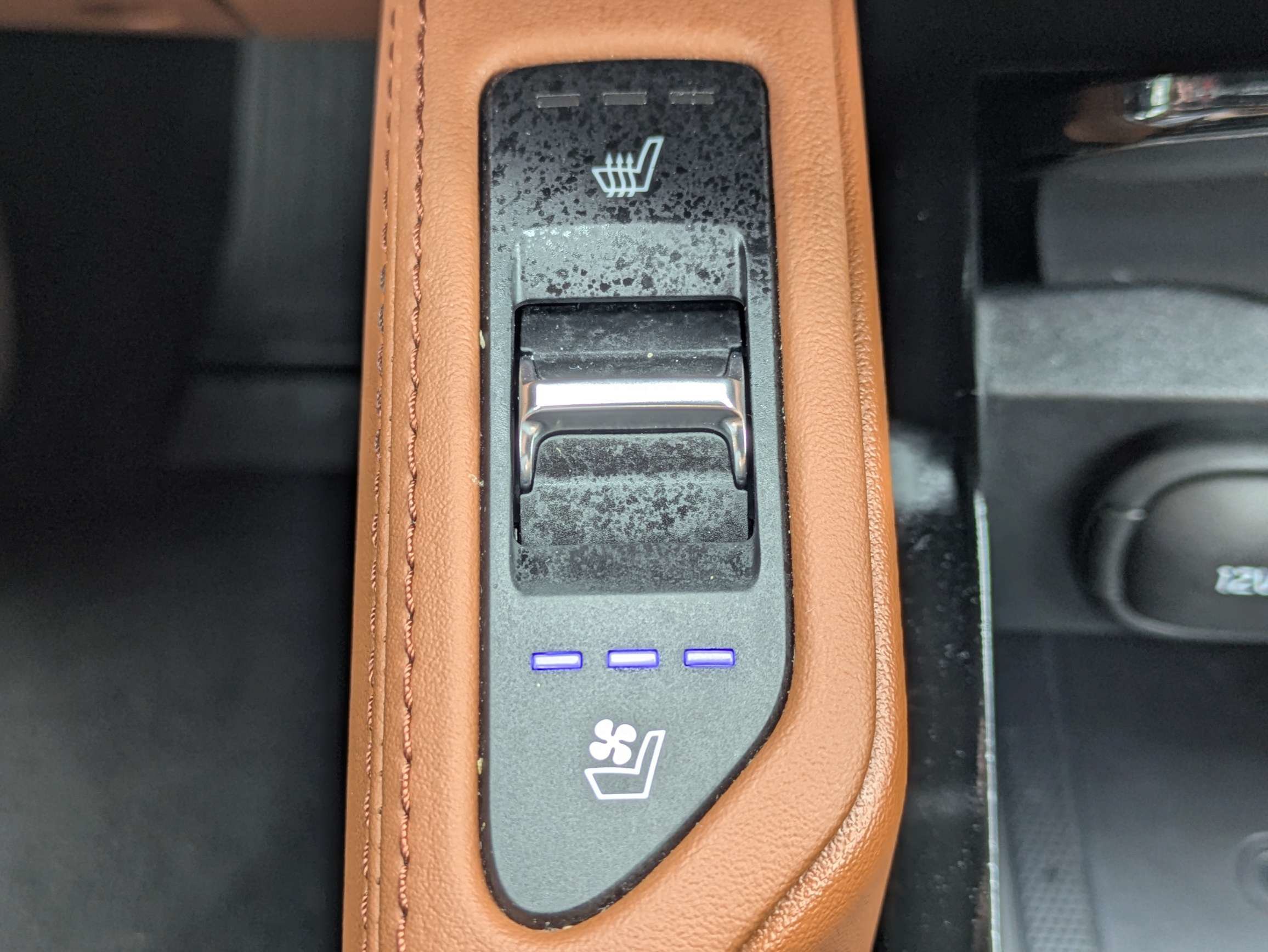 Certified 2025 Kia Telluride EX X-Line AWD/4WD image 30