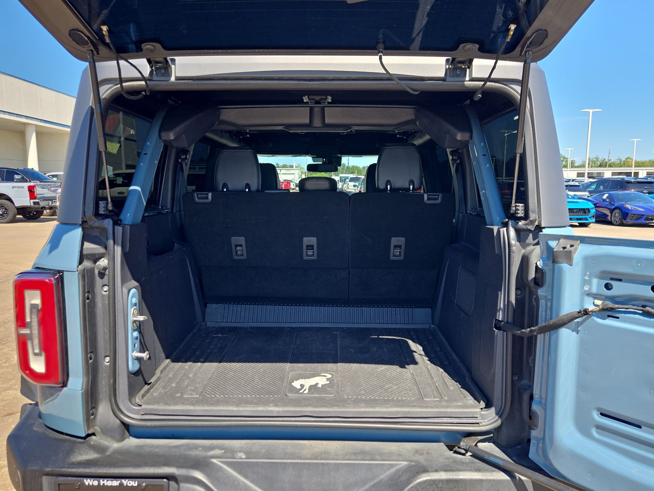 Used 2023 Ford Bronco Wildtrak AWD/4WD image 30