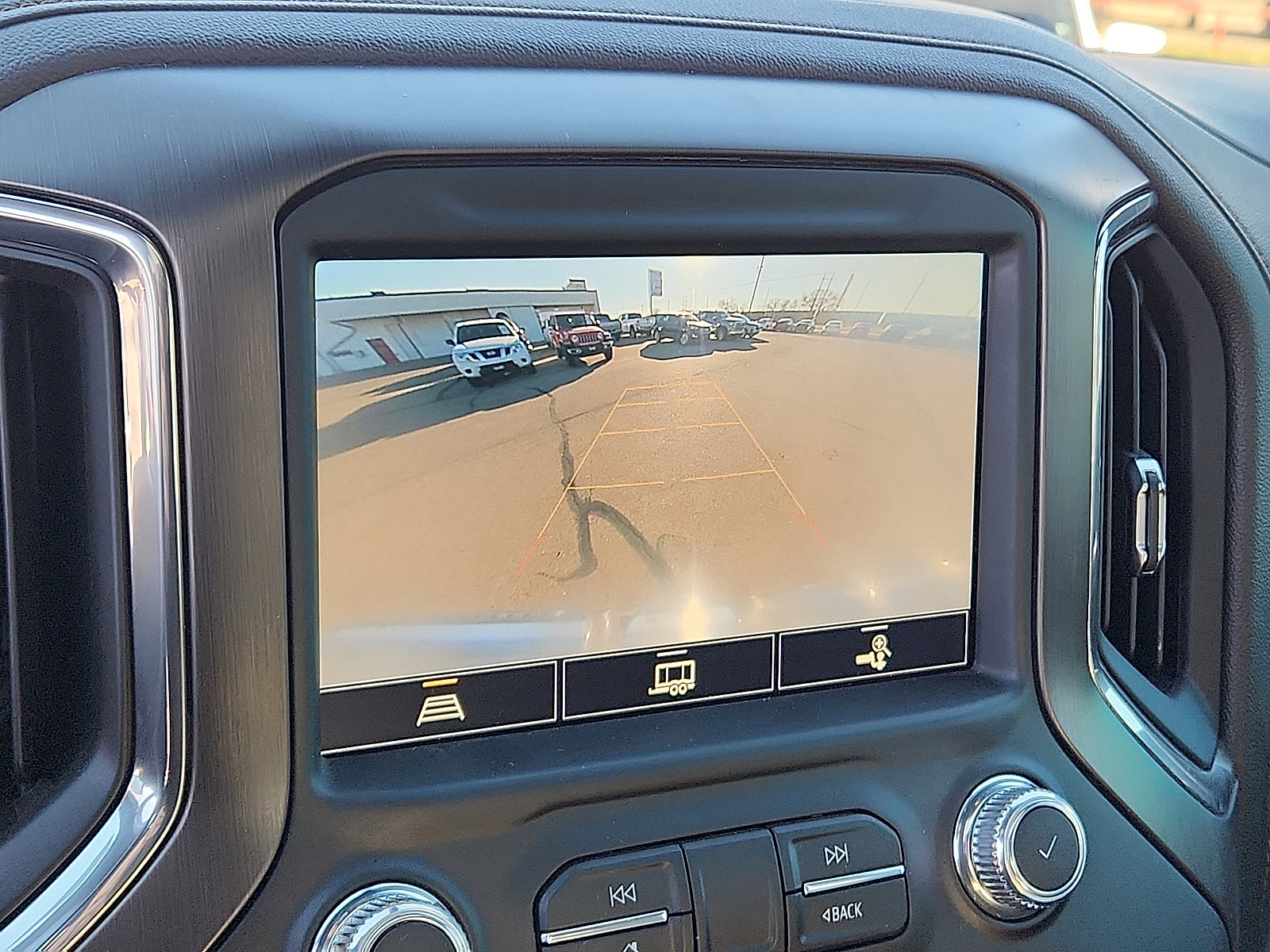 Used 2022 GMC Sierra 1500 AT4 w/ AT4 Preferred Package image 15