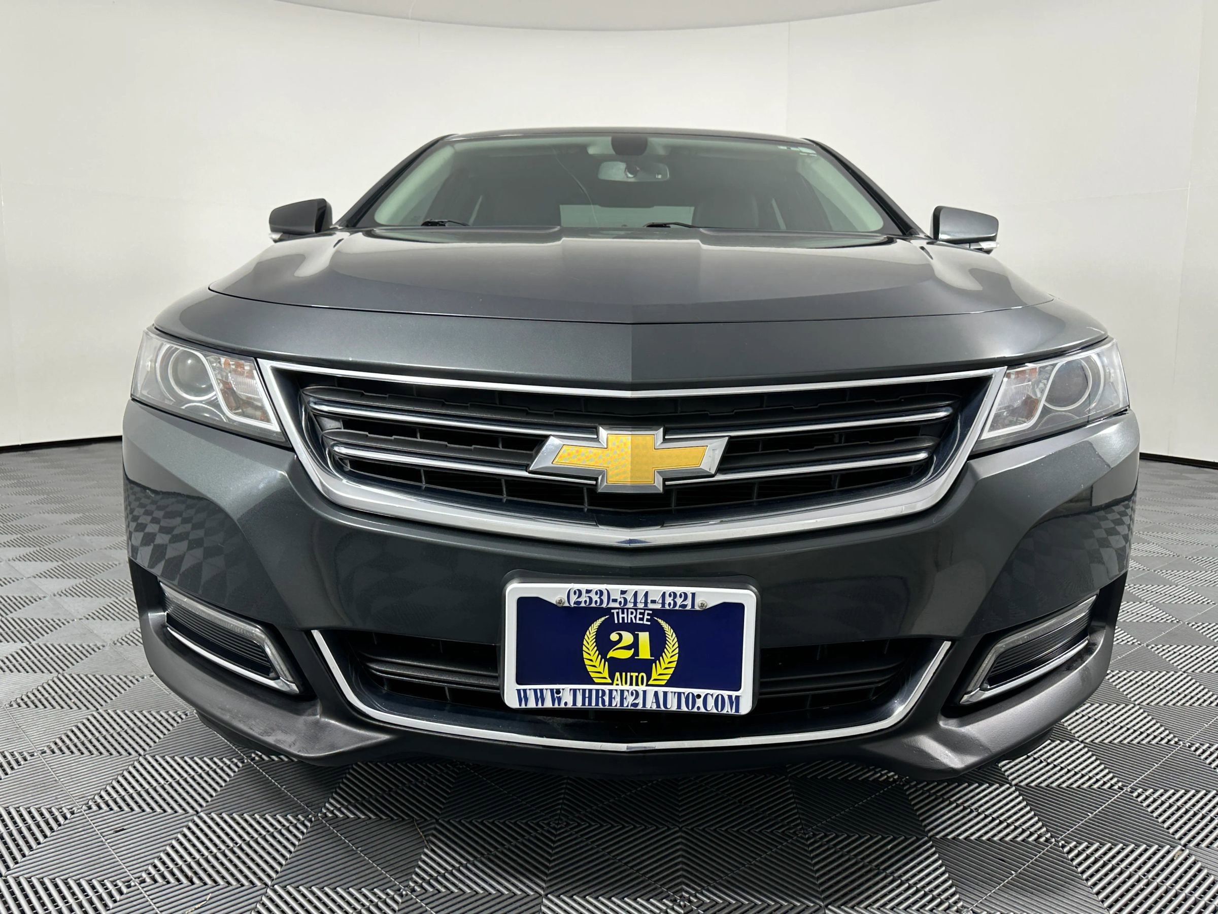 Used 2019 Chevrolet Impala LT w/ LT Convenience Package image 3