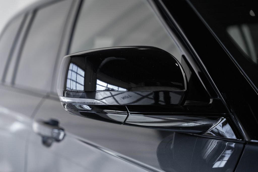 New 2025 Jeep Grand Cherokee Limited image 15