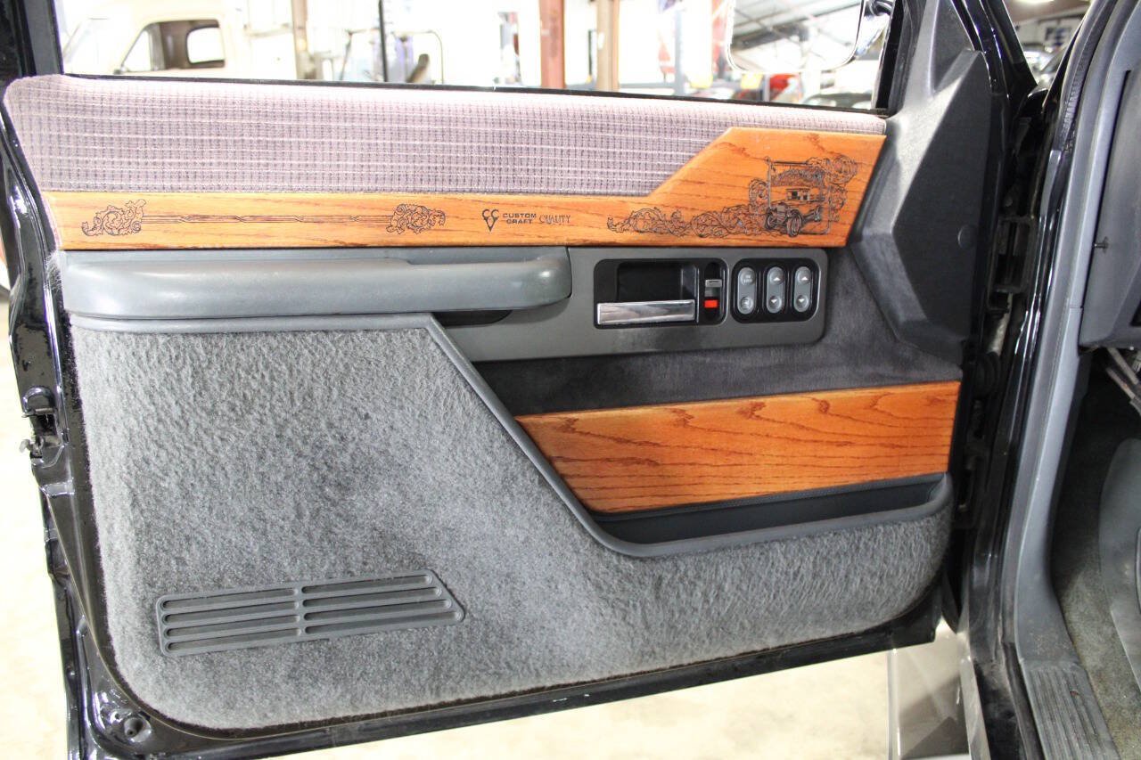 Used 1990 Chevrolet Silverado 1500 2WD Regular Cab image 29