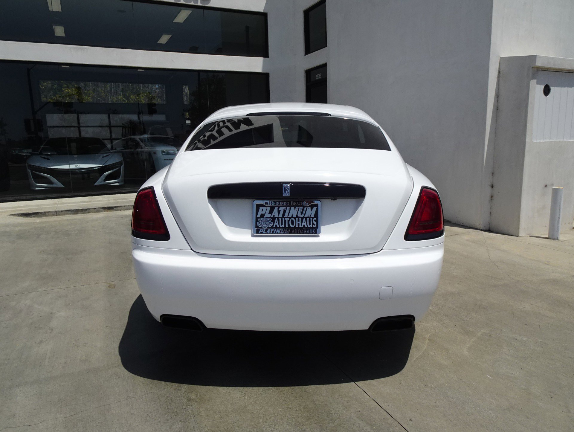 Used 2015 Rolls-Royce Wraith RWD image 6