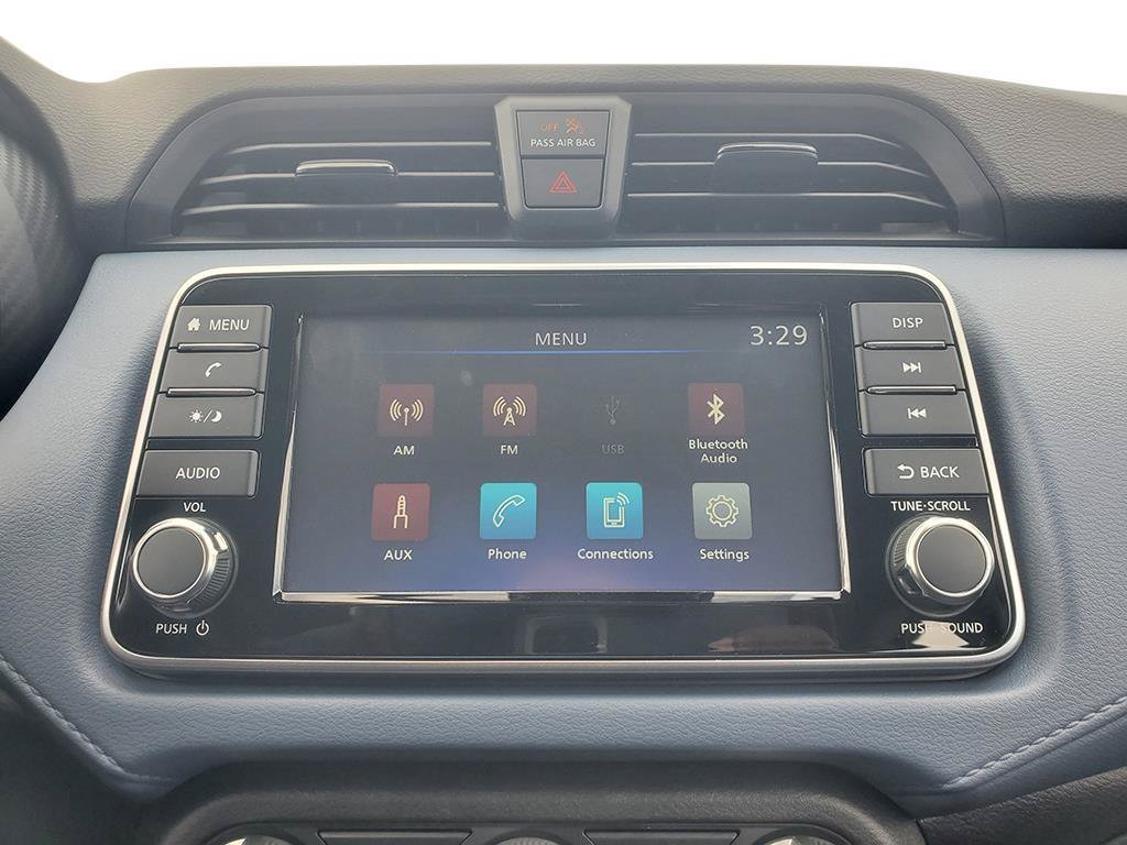 Used 2025 Nissan Versa SV w/ Trunk Package FWD image 24