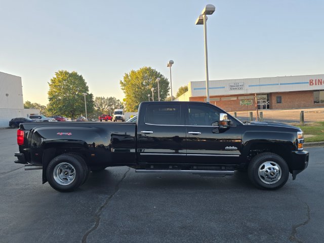 Used 2019 Chevrolet Silverado 3500 High Country w/ Duramax Plus Package AWD/4WD image 2