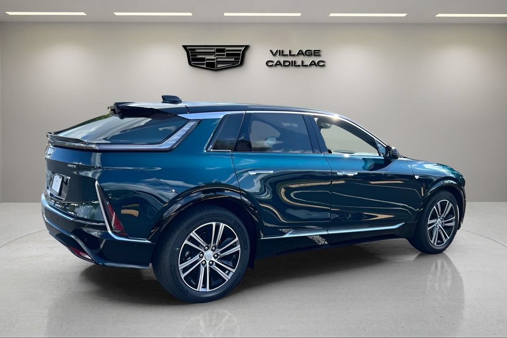 New 2026 Cadillac Lyriq Premium Luxury w/ LPO, Floor Liner Package RWD image 5